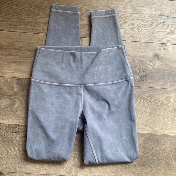 Lululemon Wunder Under Hi-Rise Tight Snow Washed Size 6 Washed Luna 28" - Picture 9 of 12